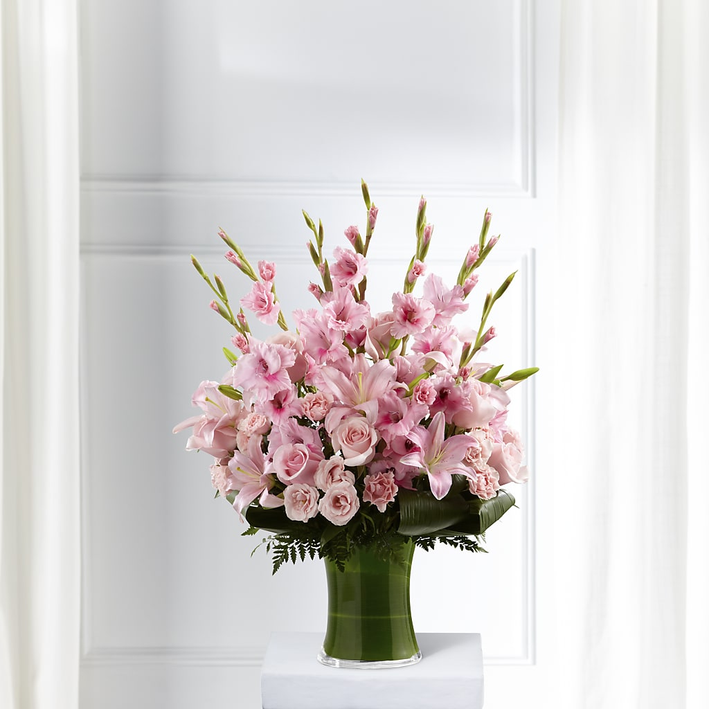 Lovely Tribute Bouquet – Cheapflowers.com, Tontitown AR