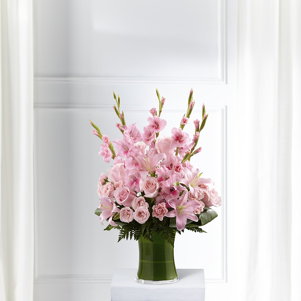 Lovely Tribute Bouquet – Cheapflowers.com, Tontitown AR