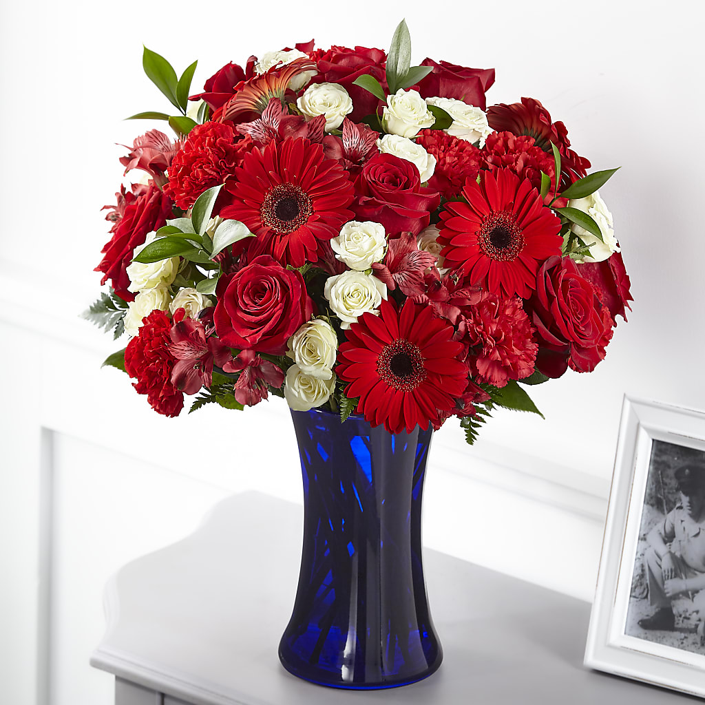 Hearts Embrace Bouquet – Cheapflowers.com, Tontitown AR