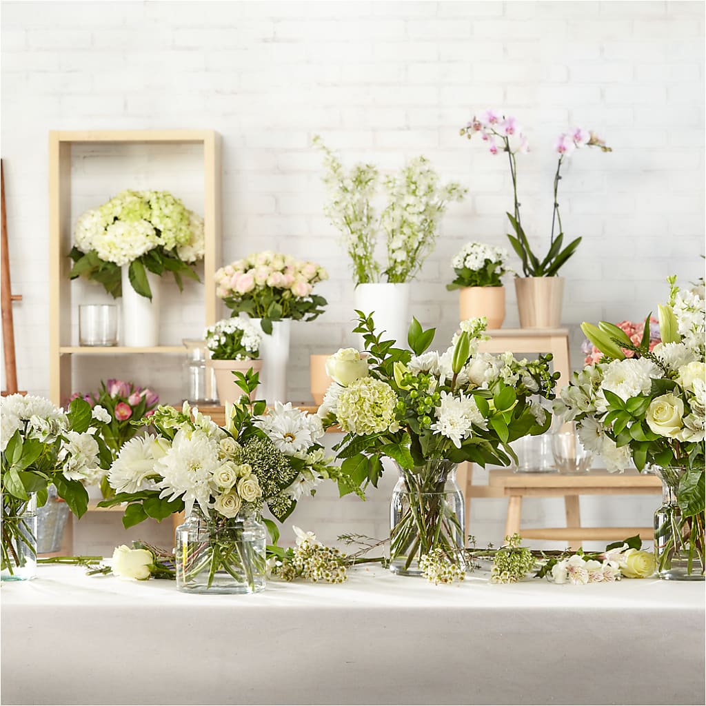 Classic Ivory – A Florist Original – Cheapflowers.com, Tontitown AR