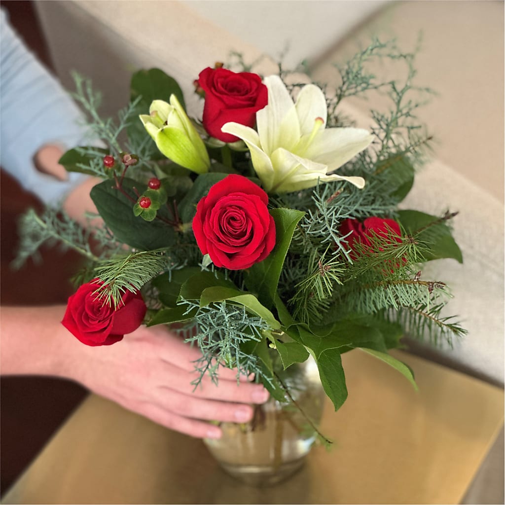 Glittering Lights Bouquet –  Cheapflowers.com, Tontitown AR