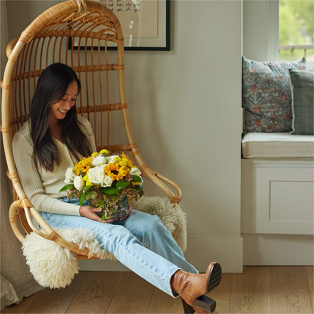 Luminous Morning Bouquet –  Cheapflowers.com, Tontitown AR