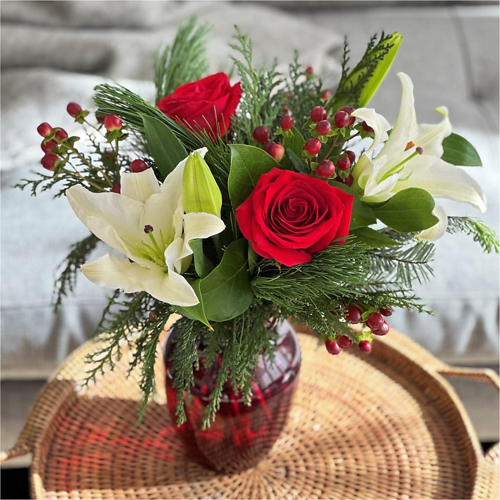 Evergreen Delight Bouquet –  Cheapflowers.com, Tontitown AR